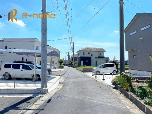 水戸市見川12期　新築戸建て　6号棟の前面道路含む現地写真|周辺環境も併せて案内致します♪
閑静な住宅地で笑顔あふれる新生活！
ぜひ現地へお越しください♪