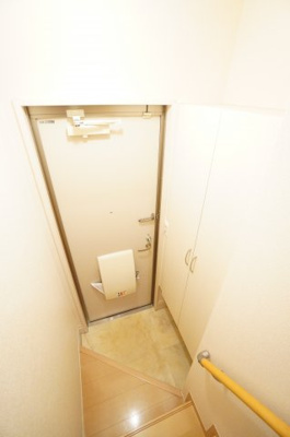 【玄関】 | アヴニール A | ※同物件・反転タイプの写真です。