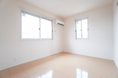 【寝室】 | アヴニール A | ※同物件・反転タイプの写真です。