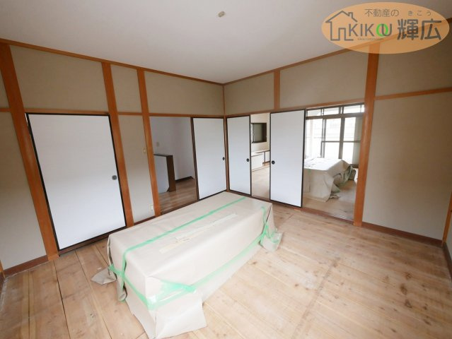 加古川市米田町平津　中古戸建の寝室