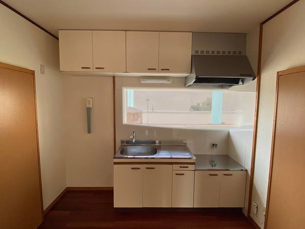 南町松本貸家西のキッチン|キッチンでお料理をお楽しみください