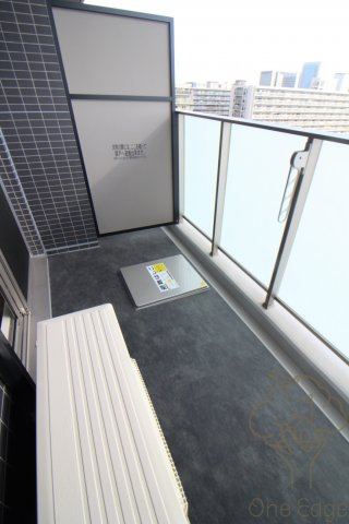 レジュールアッシュ三国本町のバルコニー