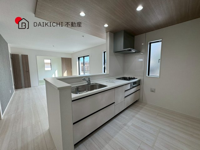 【キッチン】 | 桶川市上日出谷8期　GRAFARE　新築戸建　全2棟　1号棟