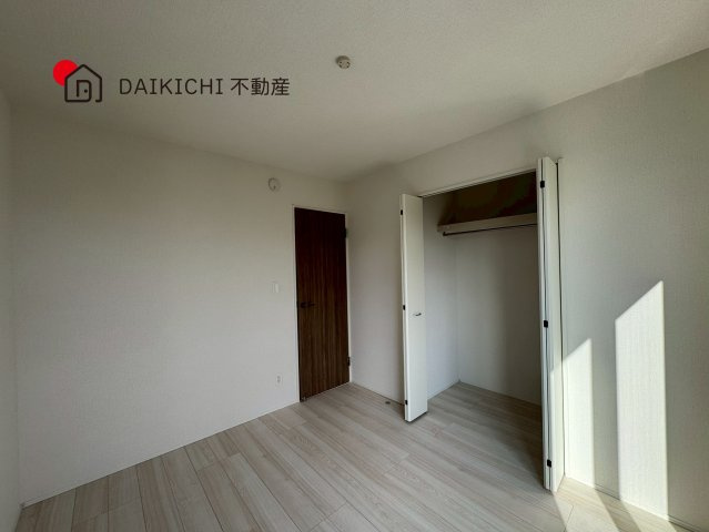 【洋室】 | 桶川市上日出谷8期　GRAFARE　新築戸建　全2棟　1号棟