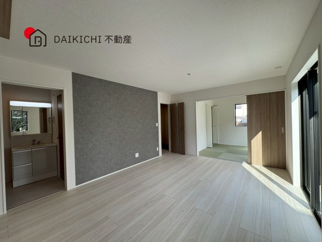 【居間・リビング】 | 桶川市上日出谷8期　GRAFARE　新築戸建　全2棟　1号棟