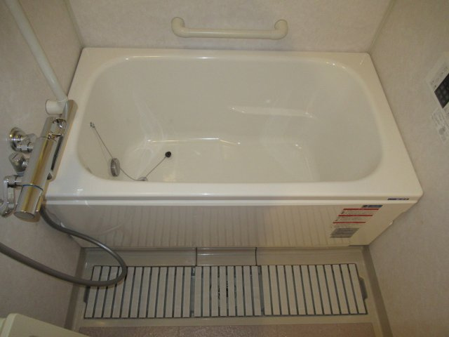 ハートフル湊川１ＤＫの浴室|日々の暮らしに欠かせないお風呂です