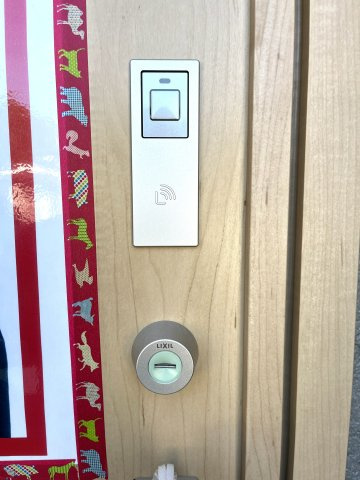 【エントランス】 | 厚南小学校に通える新築戸建　宇部市際波　第６－５号棟　クレイドルガーデン　アーネストワン | 玄関キーはカザスタイプ