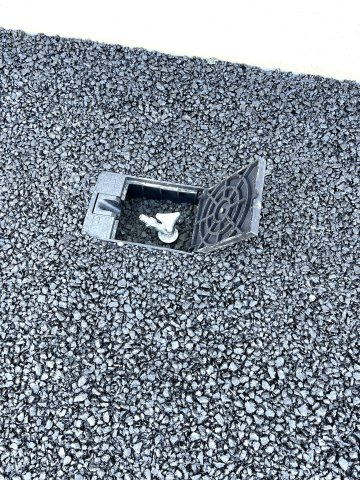 【庭】 | 厚南小学校に通える新築戸建　宇部市際波　第６－５号棟　クレイドルガーデン　アーネストワン | 駐車場には散水栓も付いています。