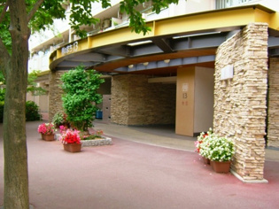 武庫川樹のまち13号棟のエントランス