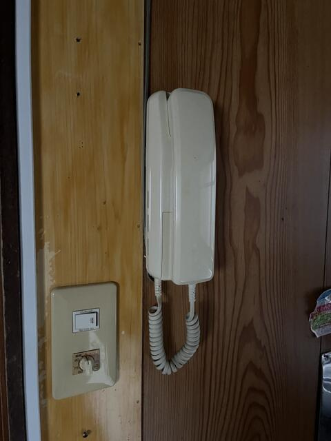 南小岩４丁目貸家のセキュリティ|インターホン