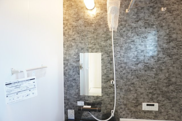 草加市新栄2丁目 新築分譲住宅の浴室