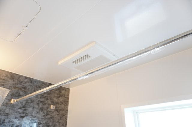 草加市新栄2丁目 新築分譲住宅の浴室