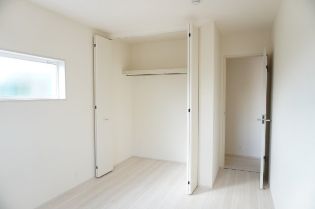 草加市新栄2丁目 新築分譲住宅の洋室