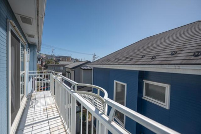  | 明るいバルコニーからの眺望で… 