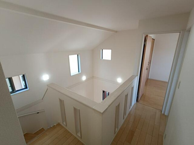  | ２階廊下から見下ろせる玄関は… 