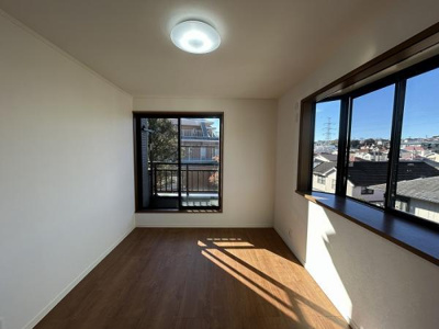  | 「2階西側洋室」約6帖です 