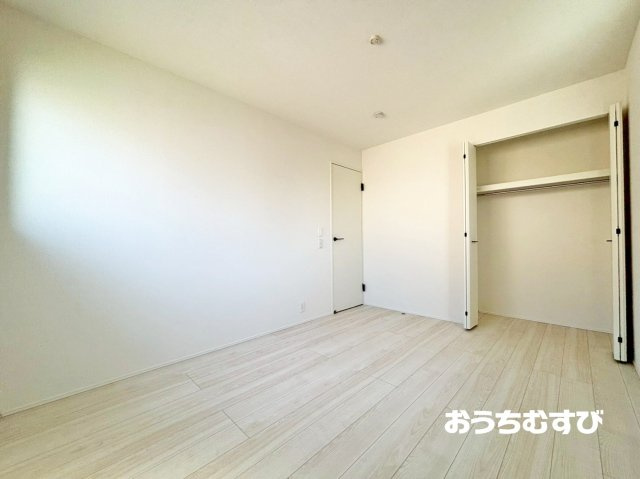 春日井市高蔵寺町六丁目第1期(全2棟)の洋室