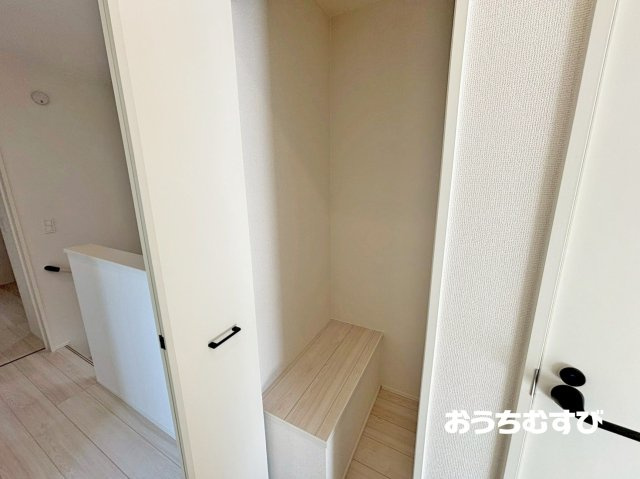 春日井市高蔵寺町六丁目第1期(全2棟)の収納