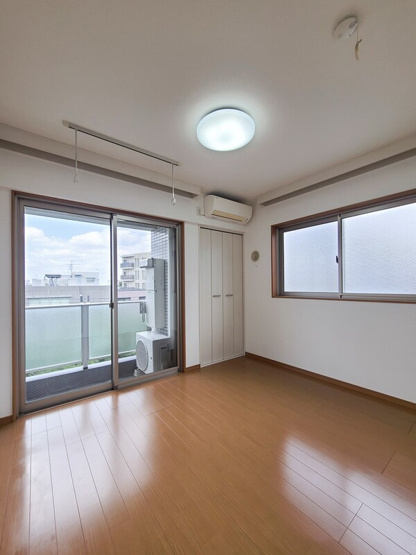 【居間・リビング】