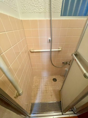 【浴室】 | 旭区清水3丁目中古戸建 | タイルの浴室です。