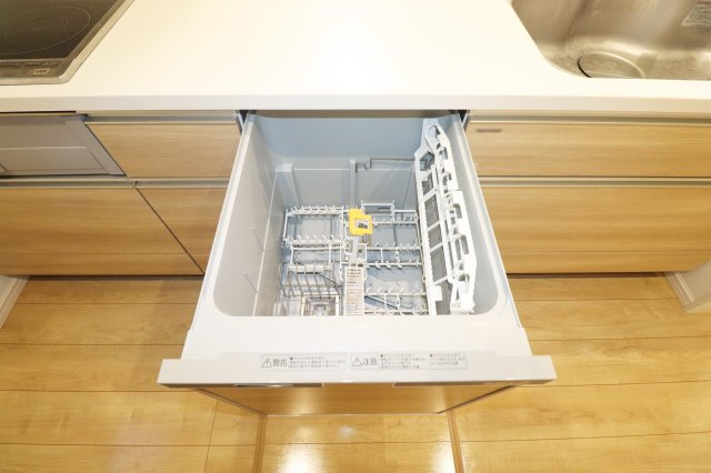 【築浅中古】郡山市久留米６丁目　　　　　　　柴宮小学校、郡山第７中学区のキッチン|食洗機付♪