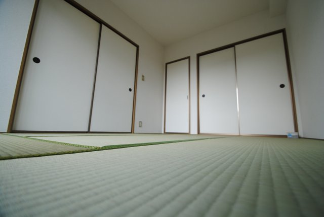 グランドール国分 A棟の和室|※同タイプのイメージ写真　現況優先