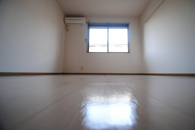 グランドール国分 A棟の内装|※同タイプのイメージ写真　現況優先