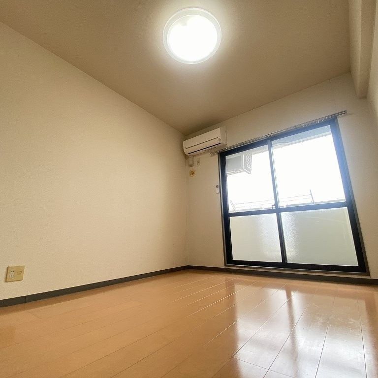 トーカン久留米駅東Ⅱキャステール【キャッシュバック対象物件】の洋室