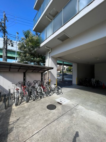 ヴァリエ東別院　名古屋市賃貸　仲介手数料無料の駐車場