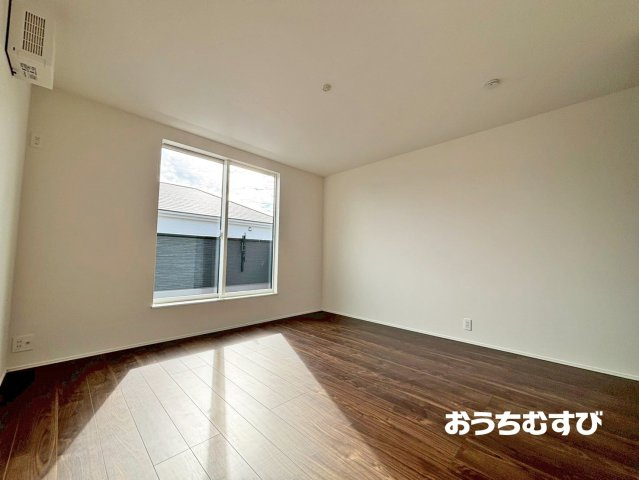 春日井市坂下町第１期(全4棟)の洋室