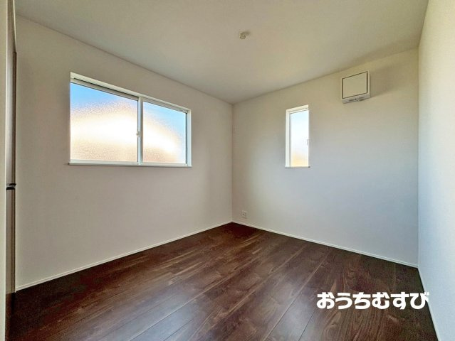 春日井市坂下町第１期(全4棟)の洋室