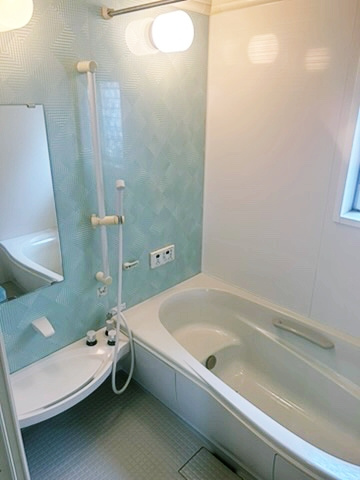 百舌鳥梅町　中古戸建ての浴室