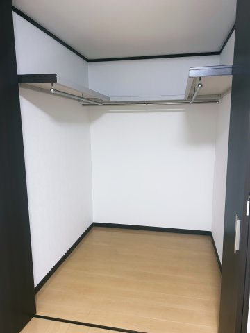 百舌鳥梅町　中古戸建ての収納