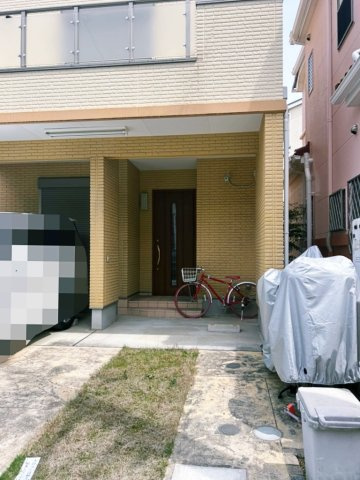 浜寺諏訪森町中　南海本線諏訪ノ森駅　の玄関