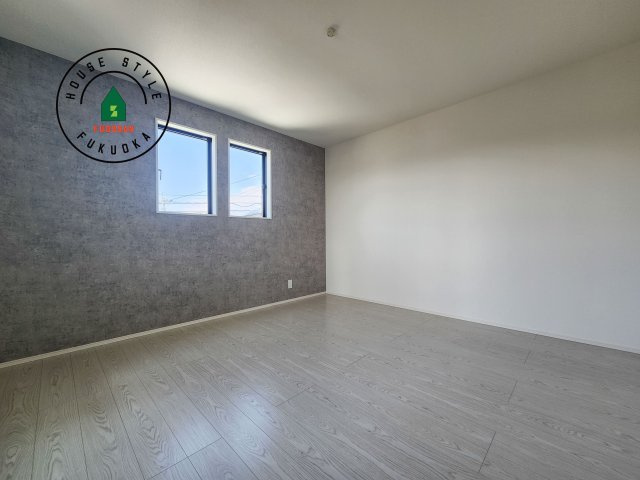 福津市津屋崎1丁目第4-2棟（1号棟）の寝室|主寝室には収納力に優れたクローゼットがありますので、お部屋もすっきり片付きます。