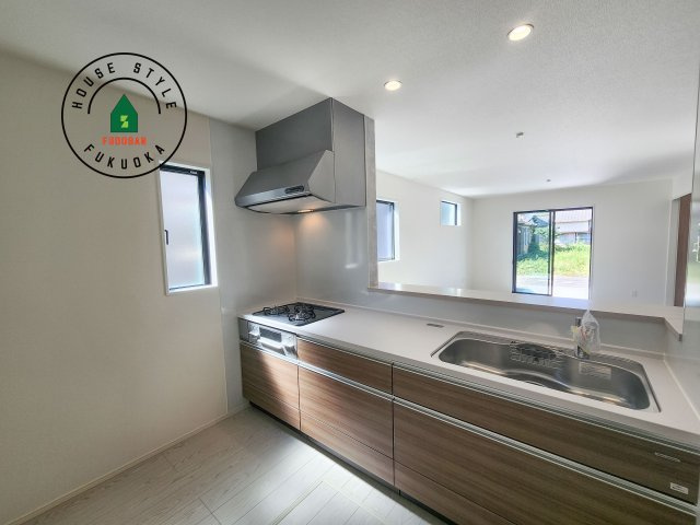 福津市津屋崎1丁目第4-2棟（1号棟）のキッチン|キッチン。グリル・食器洗い乾燥機・浄水器も完備。