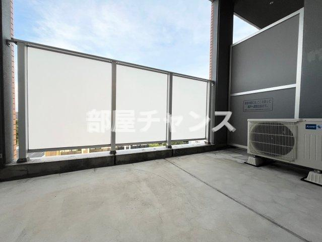 レジディア丸の内のバルコニー