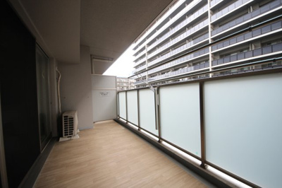 【バルコニー】 | エスリード大津におの浜セントラル | 広めのバルコニー