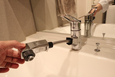 【洗面所】 | エスリード大津におの浜セントラル | 蛇口は自在可動