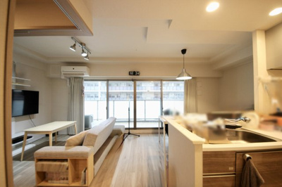 【キッチン】 | エスリード大津におの浜セントラル | キッチン横からリビングダイニング