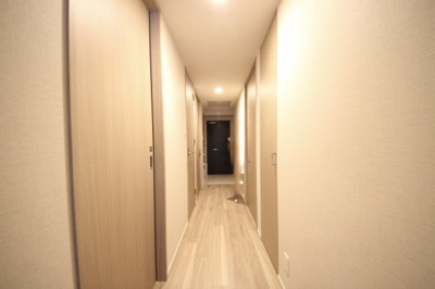 【内装】 | エスリード大津におの浜セントラル | スッキリした廊下