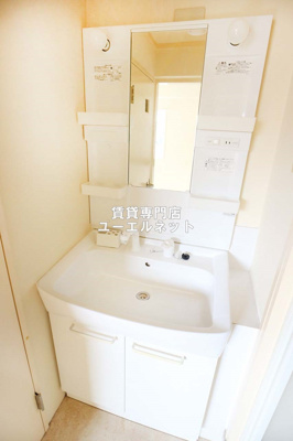 【独立洗面台】 | コーポ円山 | 清潔感のある洗面台