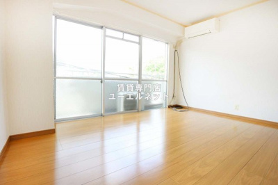 【居間・リビング】 | コーポ円山 | すっきり広々リビング