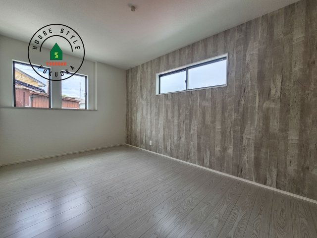 福津市津屋崎1丁目第4-2棟（2号棟）の寝室|主寝室には収納力に優れたクローゼットがありますので、お部屋もすっきり片付きます。