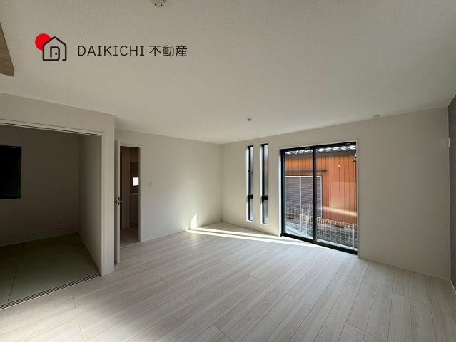 【居間・リビング】 | 桶川市上日出谷8期　GRAFARE　新築戸建　全2棟　2号棟