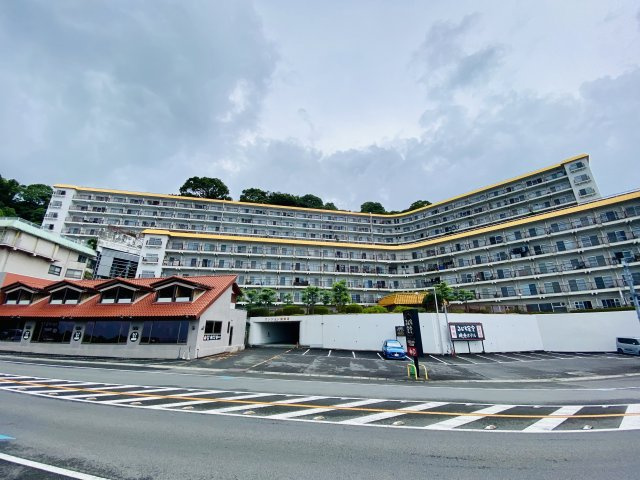 マンション南熱海の外観
