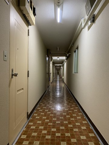 マンション南熱海のその他共用部分|お部屋へ続く廊下
