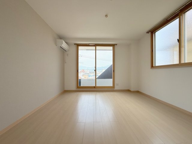 【居間・リビング】