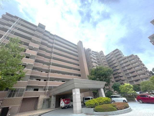 レークヒルズ野多目六番館の外観