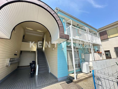 【エントランス】 | ホワイトコートカヤ | 建物の内部です